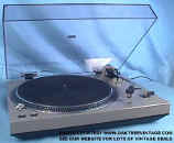 Technics_Turntable_SL-1500_web.jpg (40058 bytes)